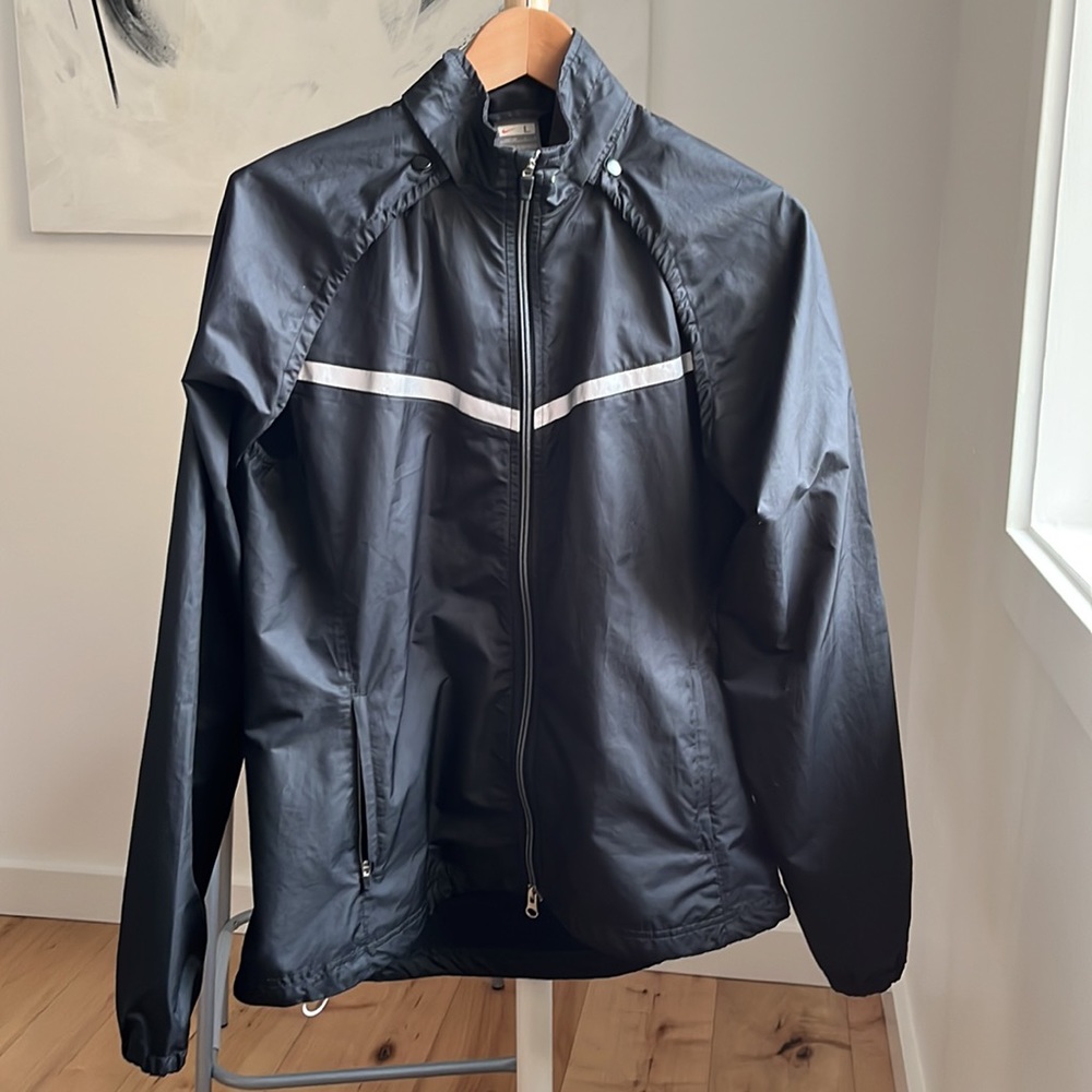 Nike lightweight convertible vest jacket